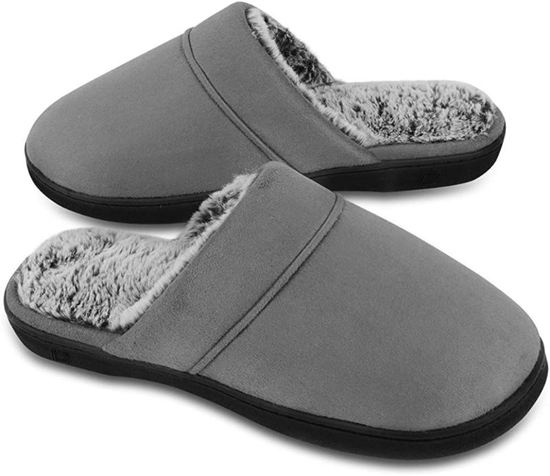 Photo 1 of DL Men's Memory Foam Slippers with Fuzzy Plush Lining, Slip on House Slippers with Indoor Outdoor Anti-Skid Rubber Sole SIZE 9-10
