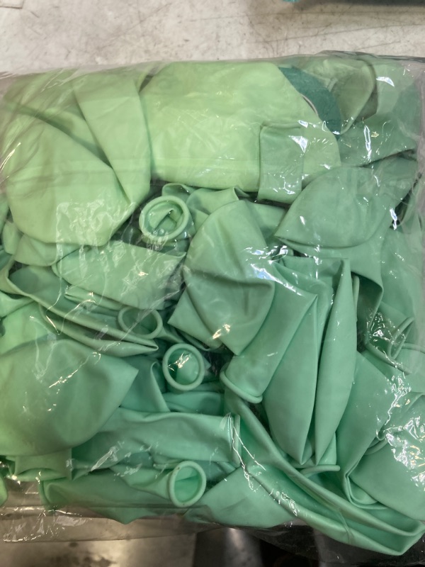 Photo 2 of 100 pcs Green Party Latex Balloons - 5/10/12/18 inch Party Latex Ballons As Birthday Balloons/Merry Chritmas Balloons/Graduation Balloons/Gender Reveal Balloons for Birthday
