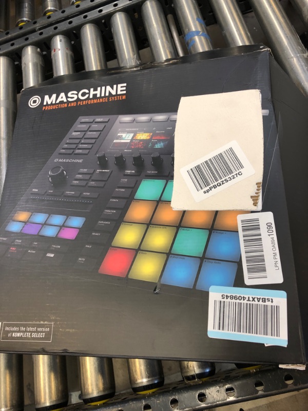 Photo 2 of Native Instruments Maschine Mk3 Groove Production Studio