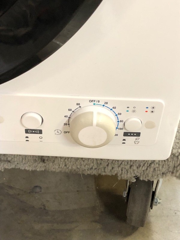 Photo 13 of BLACK+DECKER BCED37 Portable Dryer, Small, 4 Modes, Load Volume 13.2 lbs., White 
************ NON FUNCTIONAL / SOLD FOR PARTS *****