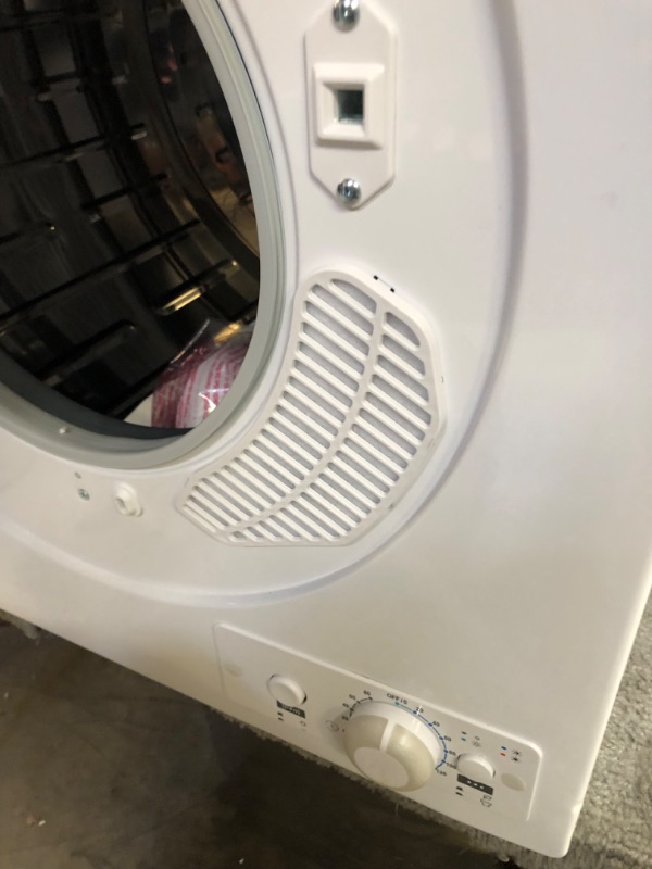 Photo 8 of BLACK+DECKER BCED37 Portable Dryer, Small, 4 Modes, Load Volume 13.2 lbs., White 
************ NON FUNCTIONAL / SOLD FOR PARTS *****