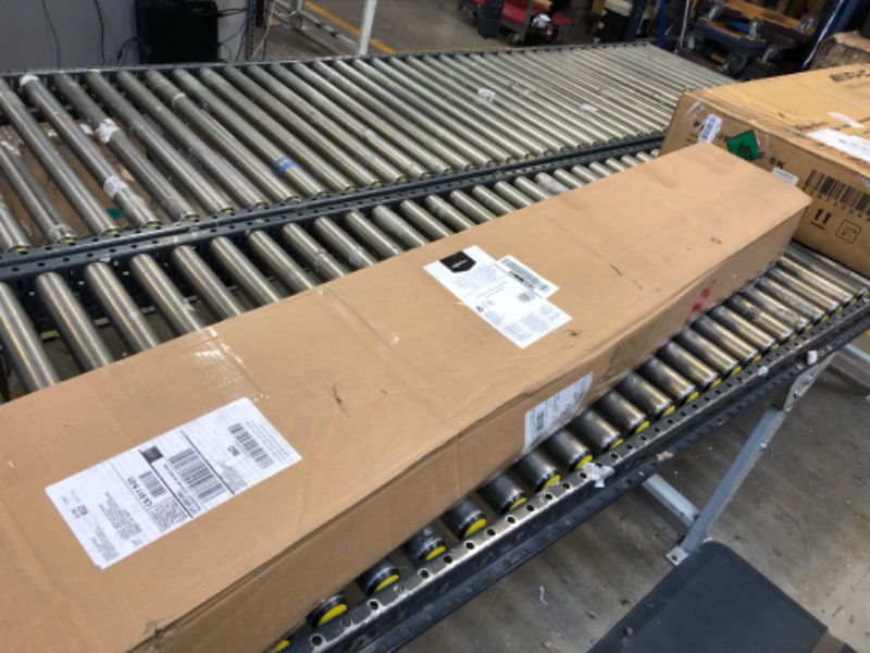 Photo 1 of Amazon Basics Smart Box Spring Bed Base, 5-Inch Mattress Foundation - King Size, Tool-Free Easy Assembly King 5-Inch Smart Box Spring