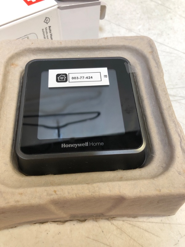 Photo 2 of Honeywell RCHT8610WF2006/W Lyric T5 Wi-Fi SMART Thermostat