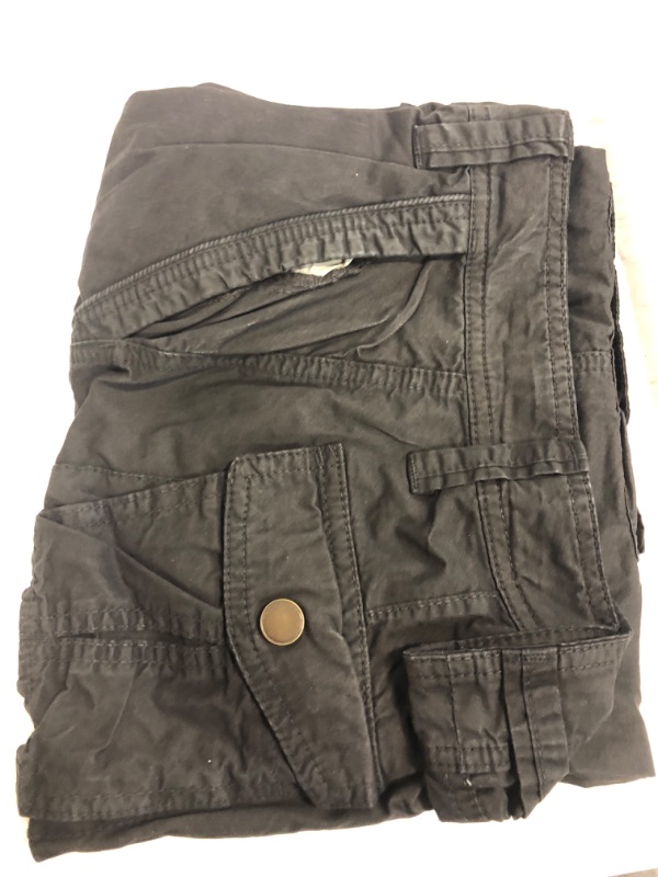 Photo 2 of ESTRIVER Men’s Long Cargo Shorts Durable Cotton Work Shorts with Multi Pockets SIZE 30
