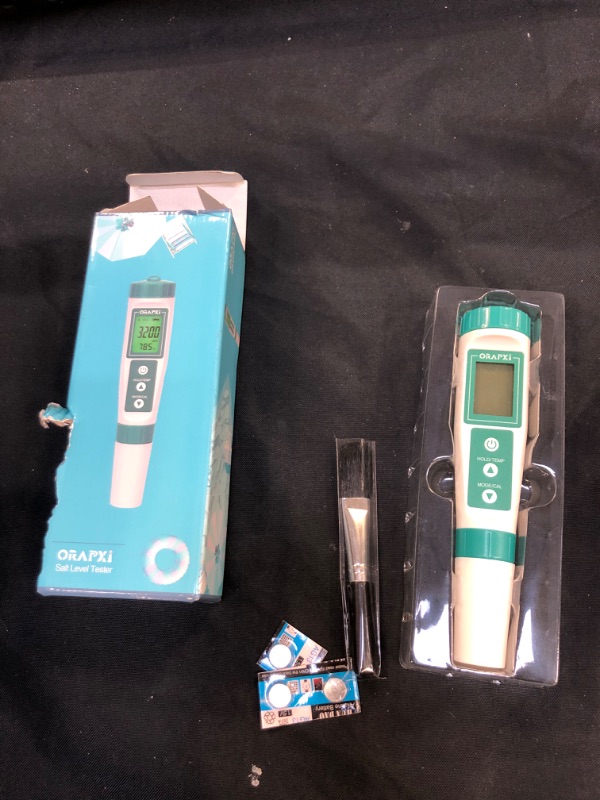 Photo 3 of ORAPXI Salt Water Pool Tester Professional Salinity Meter for Sodium Chloride Swimming Pool and Spa Salt Tester Range 0-9000ppm ( BOX HAS MINOR DAMAGE ) 
