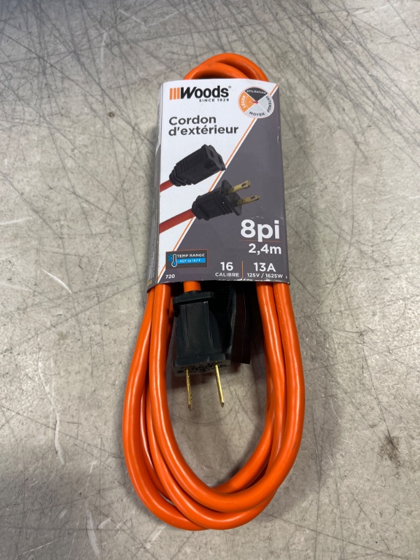 Photo 2 of Woods 0720 16/2 Vinyl Sjtw Extension Cord, 8-Foot, Orange
