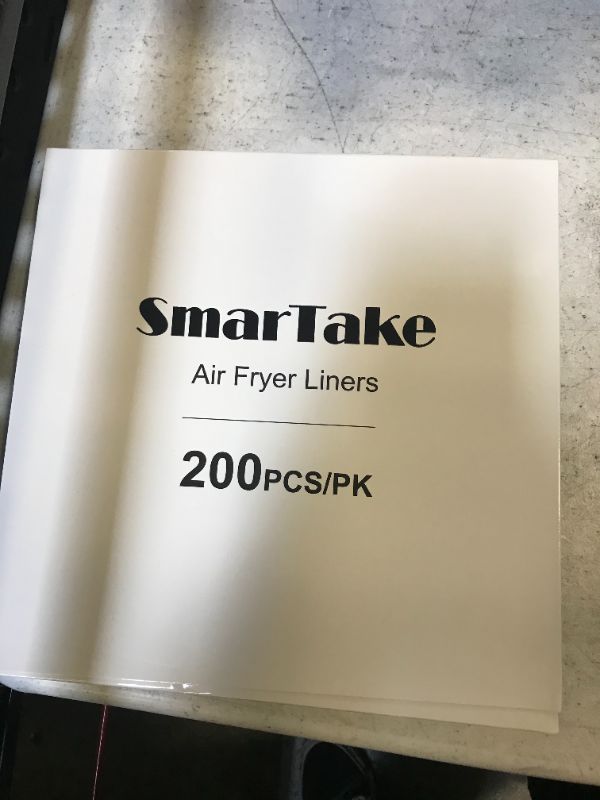 Photo 1 of SMARTAKE 200 Pcs Air Fryer Liner, 8.5 Inches×8.5 Inches Non-Stick Steamer Mat, Premium Parchment Paper for Baking, Oven, Air Fryer, Bamboo Steamer and More (Unbleached)