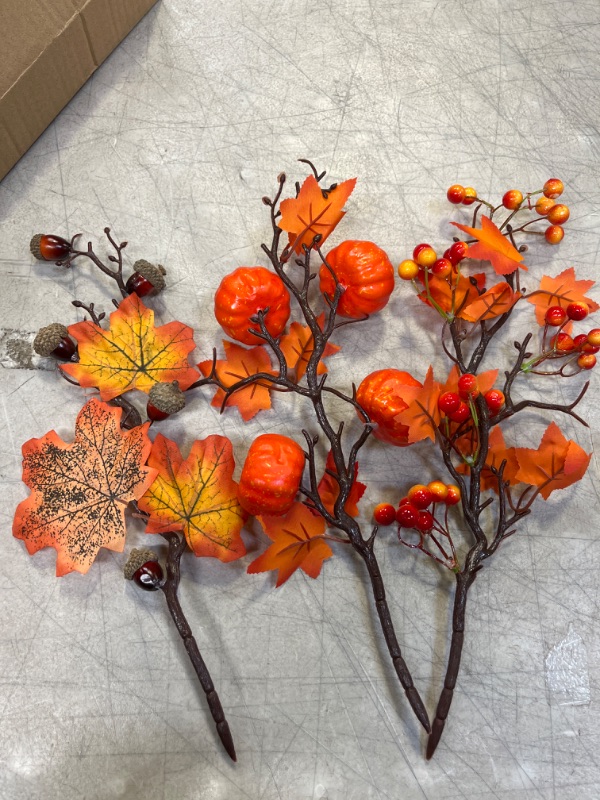 Photo 2 of 3P Thanksgiving Decorations Home Thanksgiving Table Flower Decor Fall Maple Leaves Branches with Pumpkins Decor & Acorn Berries Fall Picks for Fall Decoration Home Indoor Table Vase Decor(Orange Red)
