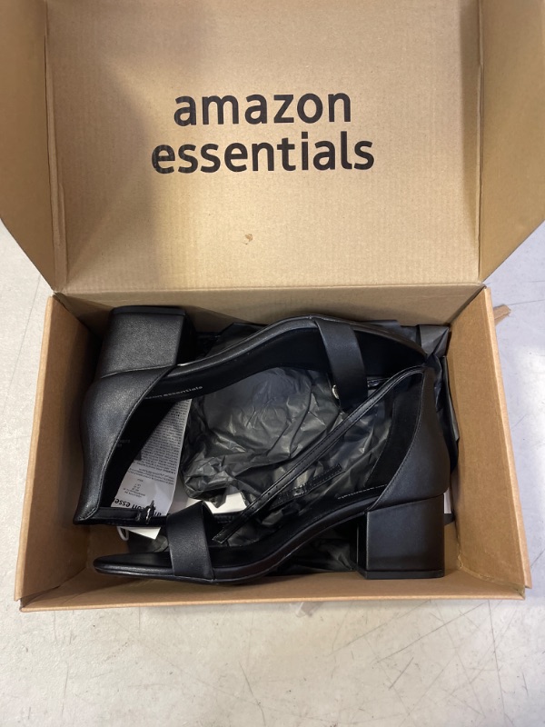 Photo 1 of Amazon Essentials Women's Two Strap Heeled Sandal
SIZE 9 WIDE
BLACK