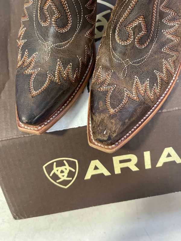 Photo 1 of ARIAT Women's Western Boot
SIZE 7.5 
WEATHERED BROWN