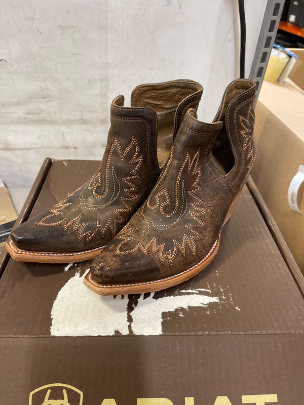 Photo 5 of ARIAT Women's Western Boot
SIZE 7.5 
WEATHERED BROWN