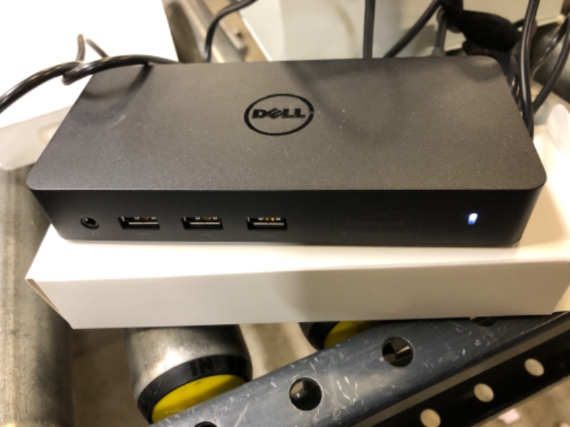 Photo 5 of Dell USB 3.0 Ultra HD/4K Triple Display Docking Station