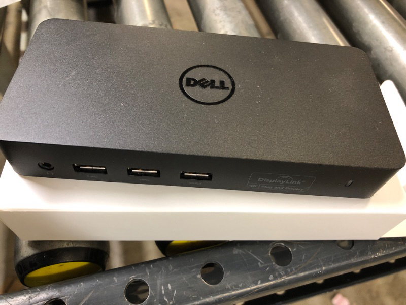 Photo 4 of Dell USB 3.0 Ultra HD/4K Triple Display Docking Station