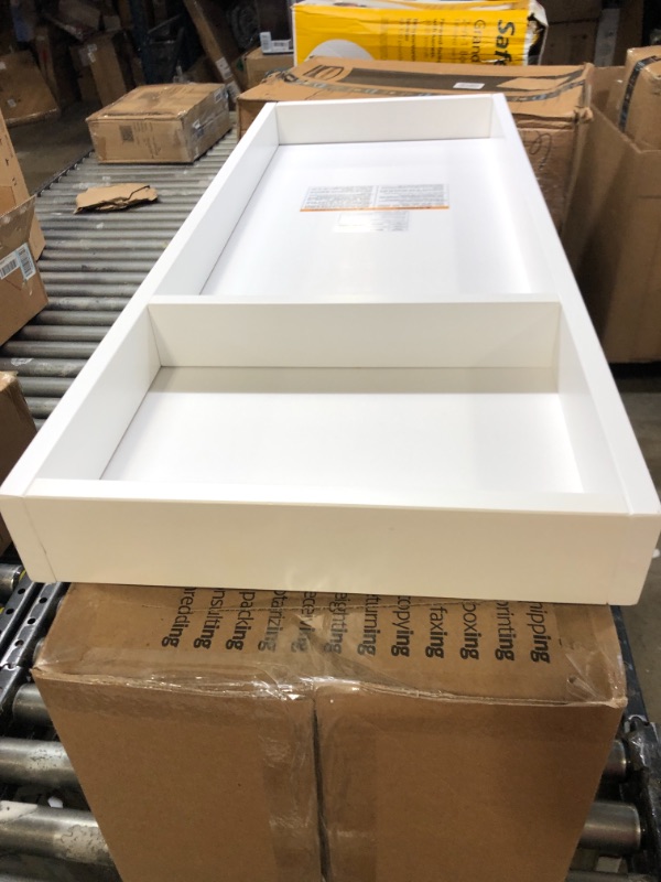 Photo 2 of DaVinci Universal Wide Removable Changing Tray (M0619) in White