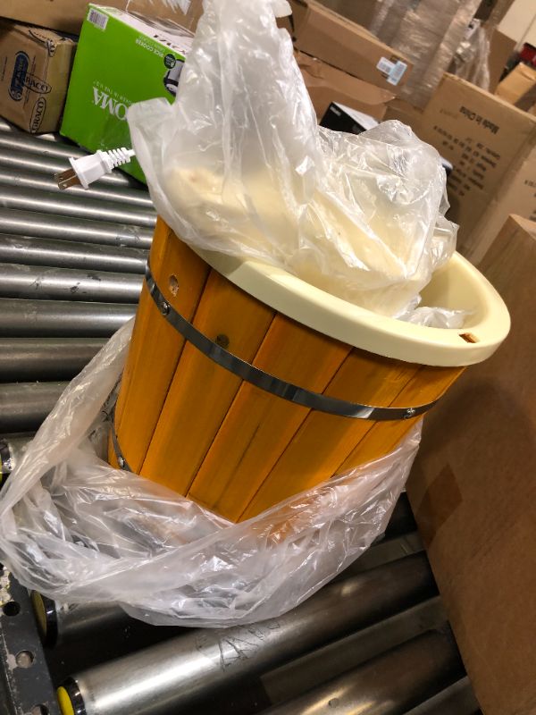 Photo 1 of Nostalgia 4-Quart Electric Ice Cream Maker
