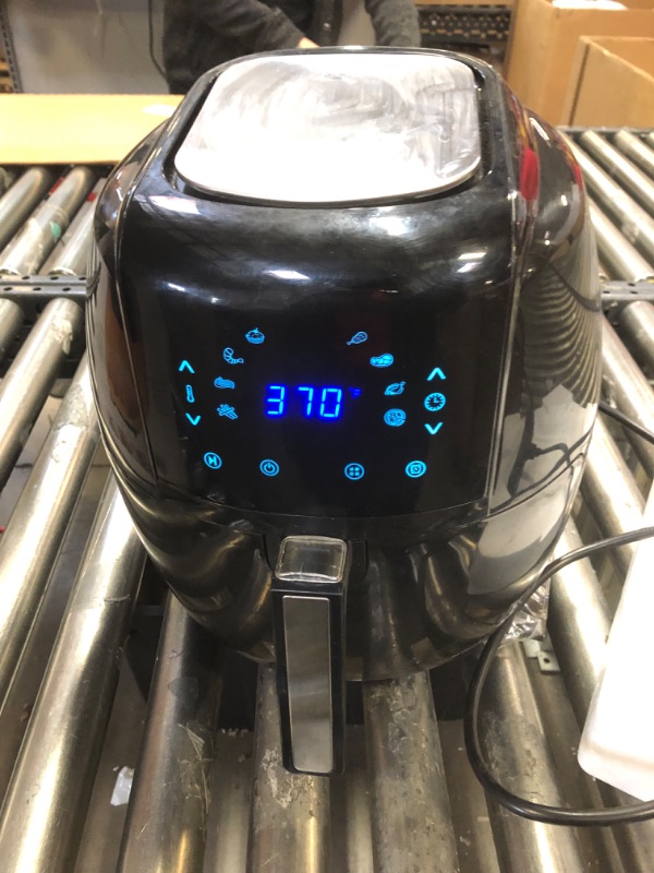 Photo 2 of 8-in-1 5.8 Qt. Black Electric Air Fryer with Recipe Book