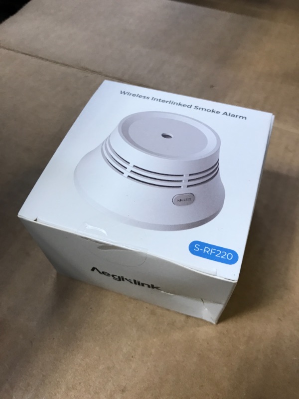 Photo 2 of AEGISLINK Wireless Interconnected Smoke Detector Fire Alarm, Smoke Alarm Fire Detector with Transmission Range of Over 820 ft, Replaceable Battery, S-RF220, 1-Pack --- factory sealed 
