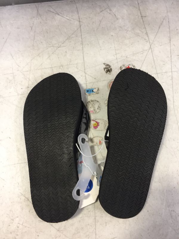 Photo 1 of Boys' Ca Sip-on Thong Sandals - Cat & Jack™ 4/5
