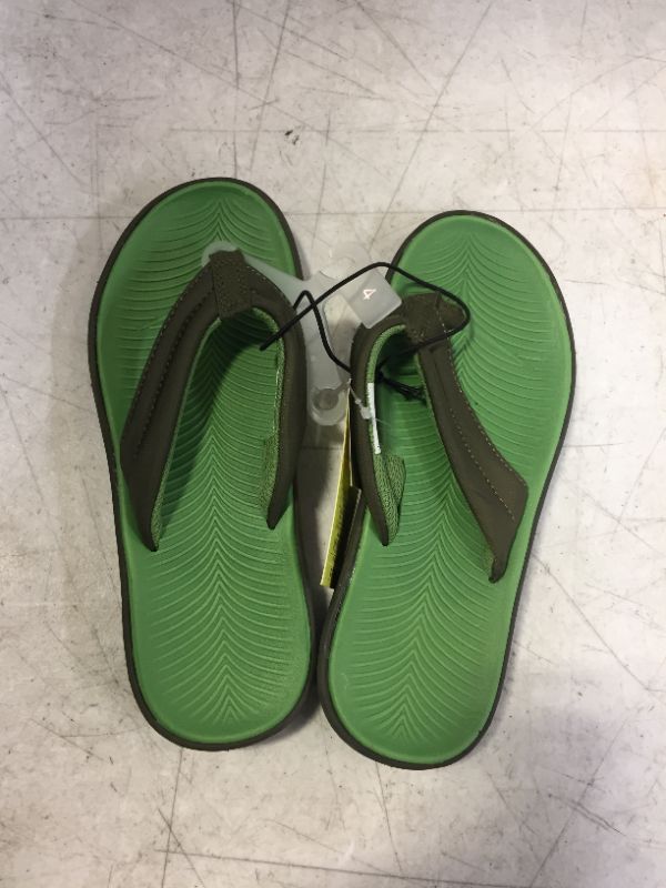 Photo 2 of Boys' Sterling Slip-on Thong Sandals - All in Motion Olive Green 4
