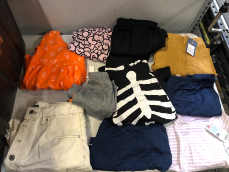 Photo 1 of BAG LOT, MISC. CLOTHING ITEMS (SIZES MAY VARY, BUY AS IS)
