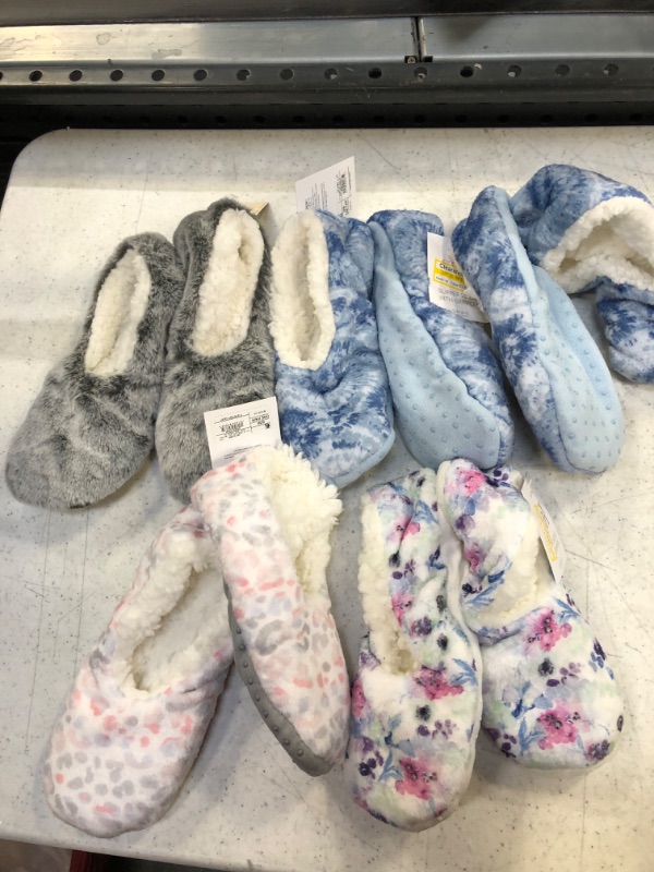 Photo 1 of Assorted soft slipper soft lot of 5 various styles and sizes