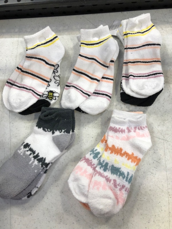 Photo 1 of Assorted lowcut socks various styles and sizes lot of 5