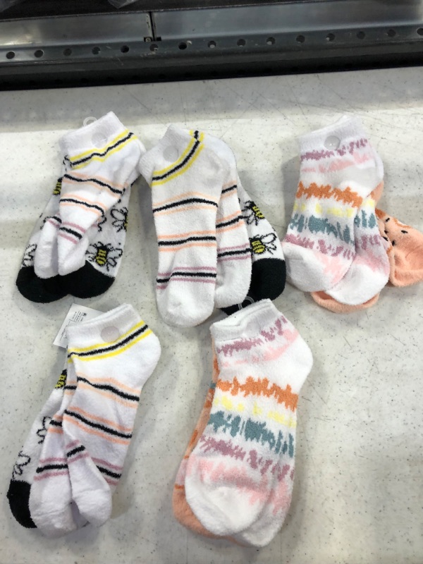 Photo 1 of Assorted lowcut socks various styles and sizes lot of 5