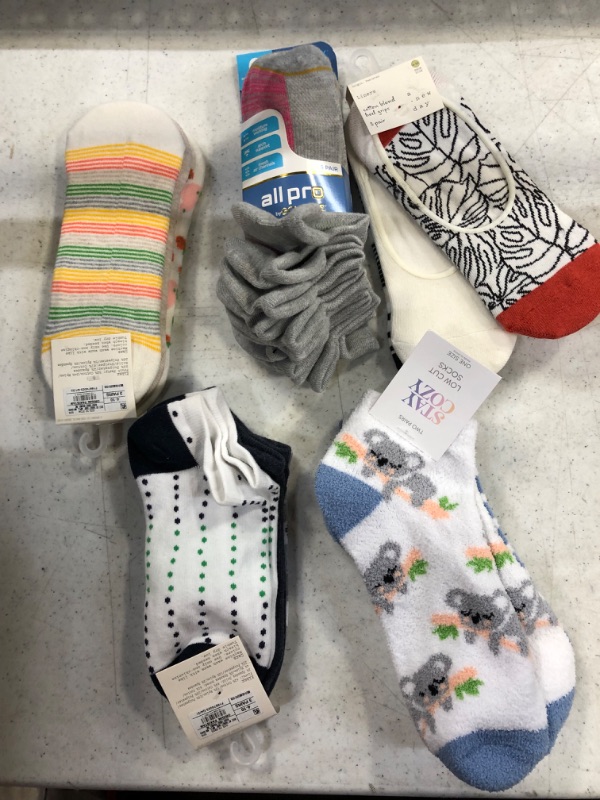 Photo 1 of Assorted socks various styles and sizes, lot of 5