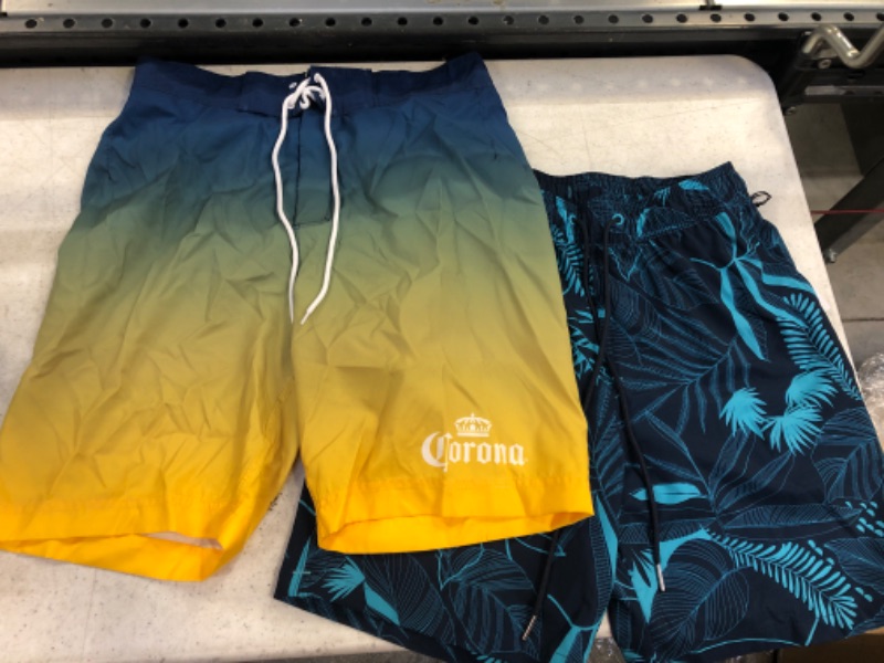 Photo 1 of 2 COUNT SWIMTRUNKS, SIZE S 