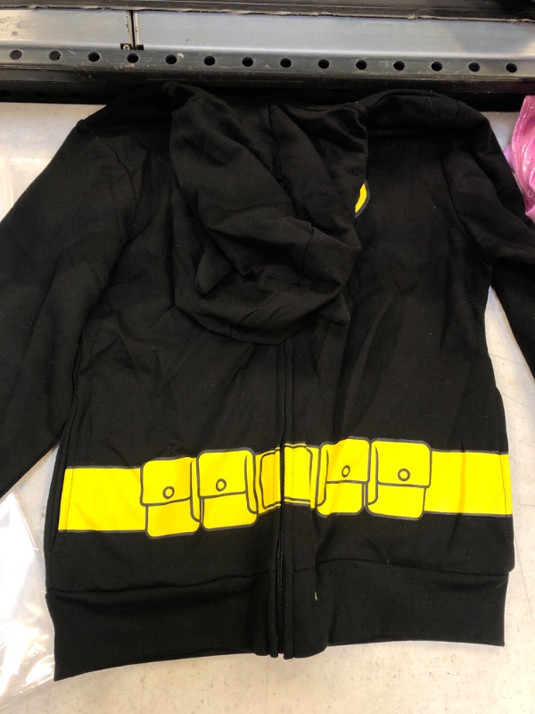 Photo 2 of Boys' Batman Zip-up Hoodie - Black M
