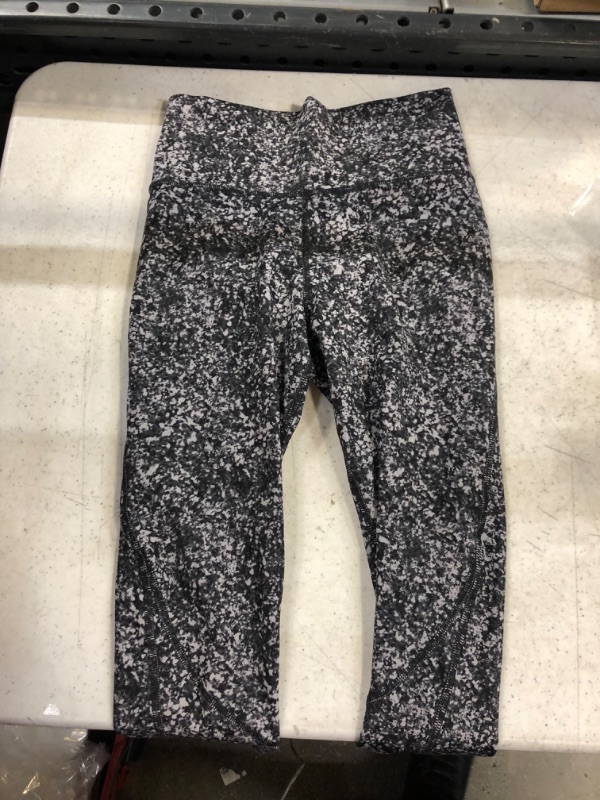 Photo 2 of Girl' Performance Cropped Legging - All in Motion™ 2 pack size L
