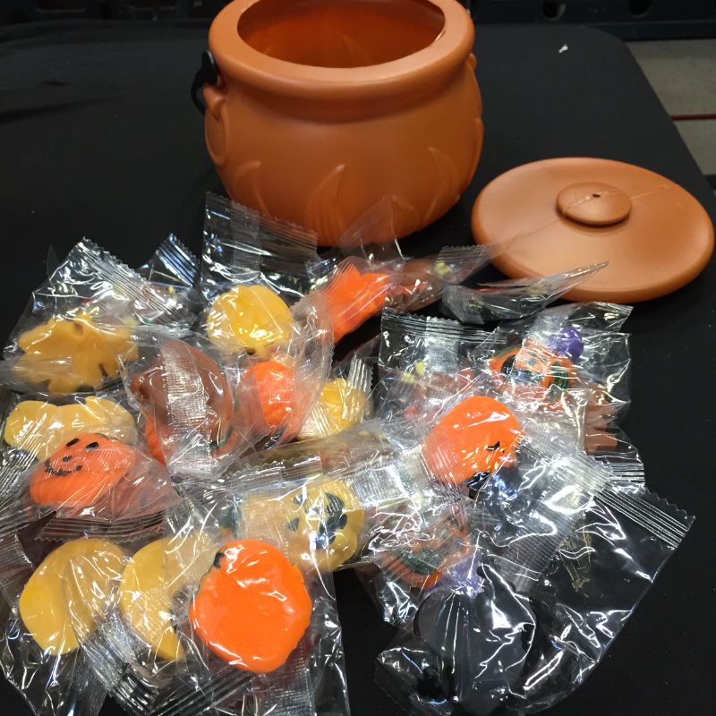 Photo 4 of 5.5" Fall Decor Cauldron with 24 Pcs Squshies ,Mini Kawaii Mochi Squishy Toy Stress Reliever Anxiety Packs for Kid Party Favors,Thanksgiving Day Decration (Thanksgiving Day)
