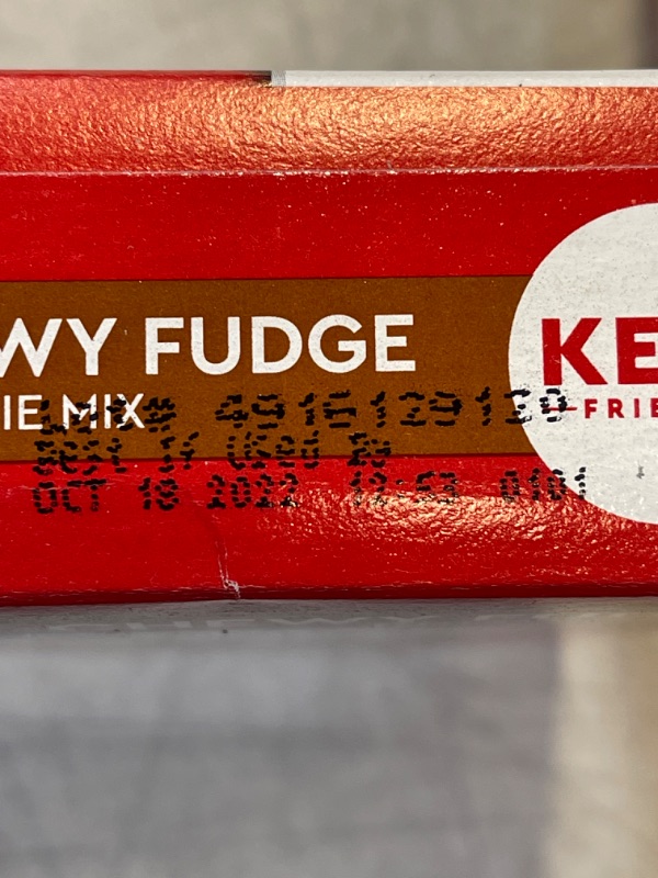 Photo 3 of 3 PACK Duncan Hines Keto Friendly Chewy Fudge Brownie Mix, Gluten Free, Zero Sugar Added, 10 oz
EXP 10/2023