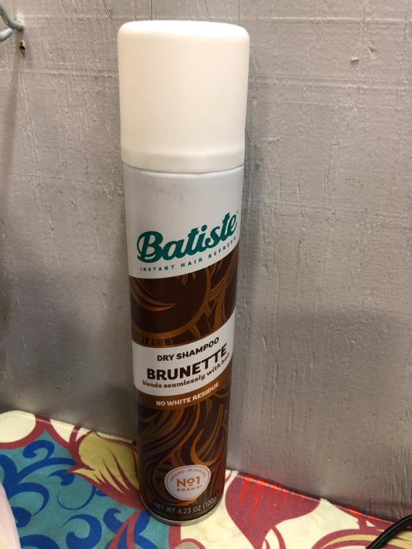 Photo 2 of Batiste Coloured Dry Shampoo Medium & Brunette Hair 200ml
