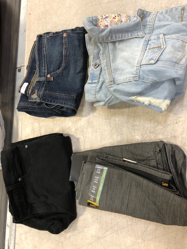 Photo 1 of BAG LOT -- 4 MISC CLOTHING ITEMS , 2 SIZE 12 JEANS , SIZE 36X34 JEANS AND SIZE 8 JEAN JACKET --