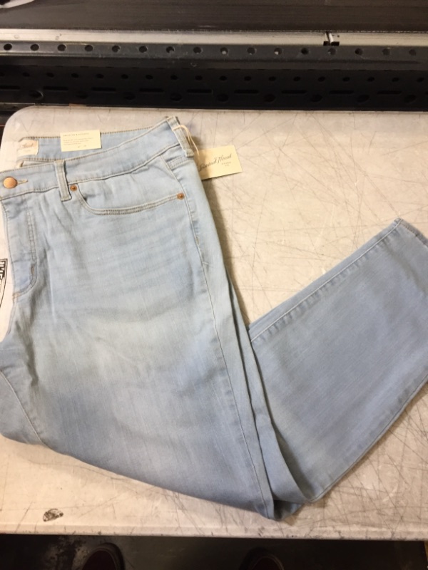 Photo 2 of  Women's Mid-Rise Skinny Jeans - Universal Thread Light Denim 8 Long, Light Blue
