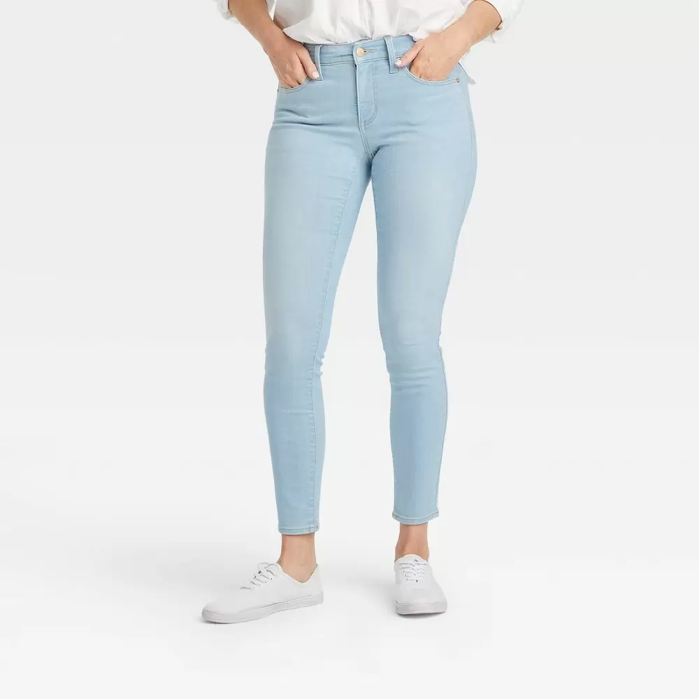 Photo 1 of  Women's Mid-Rise Skinny Jeans - Universal Thread Light Denim 6 Long, Light Blue