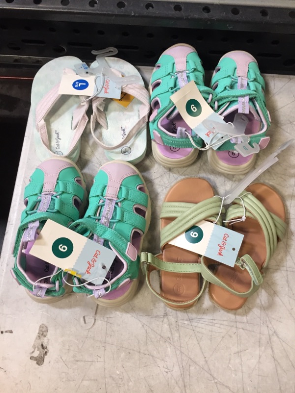 Photo 1 of BAG LOT -- KIDS SHOES SIZE 9/10 4 PAIRS 