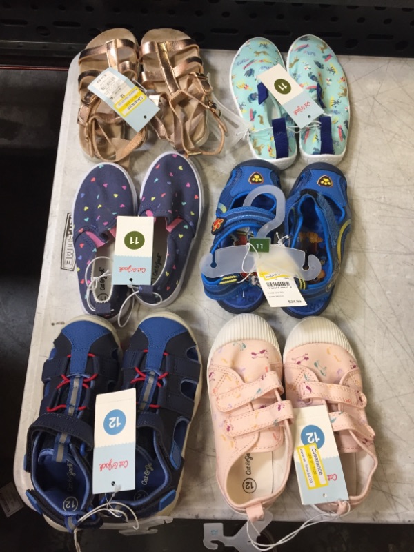 Photo 1 of BAG LOT -- KIDS SHOES SIZE 11/12 6 PAIRS 