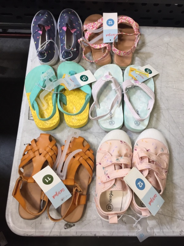 Photo 1 of BAG LOT -- KIDS SHOES SIZE 11/12 6 PAIRS 