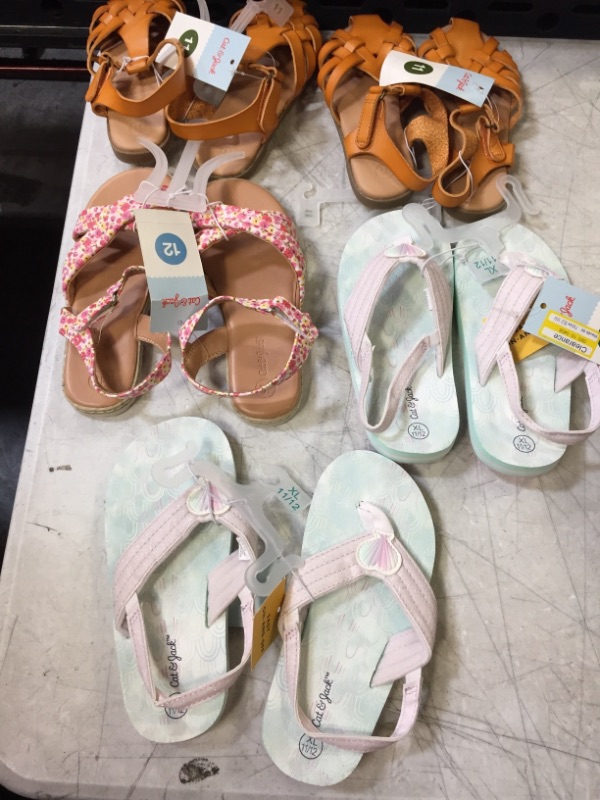 Photo 1 of BAG LOT -- KIDS SHOES SIZE 11/12 5 PAIRS 