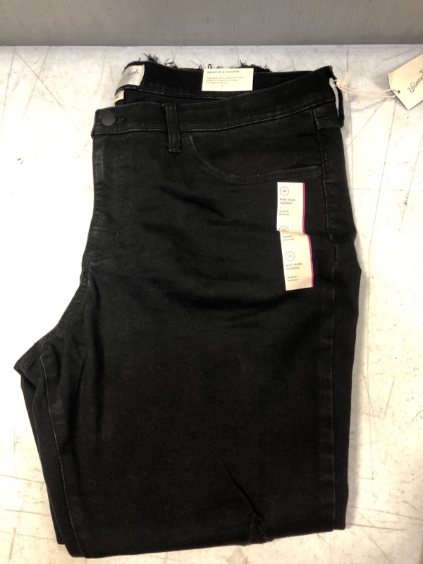 Photo 3 of 
Women's Mid-Rise Skinny Jeans - Universal Thread™ Black size 18