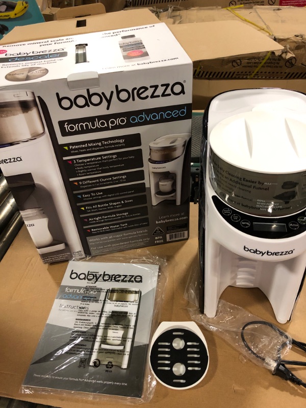 Photo 2 of Baby Brezza New and Improved Formula Pro Advanced Dispenser Machine