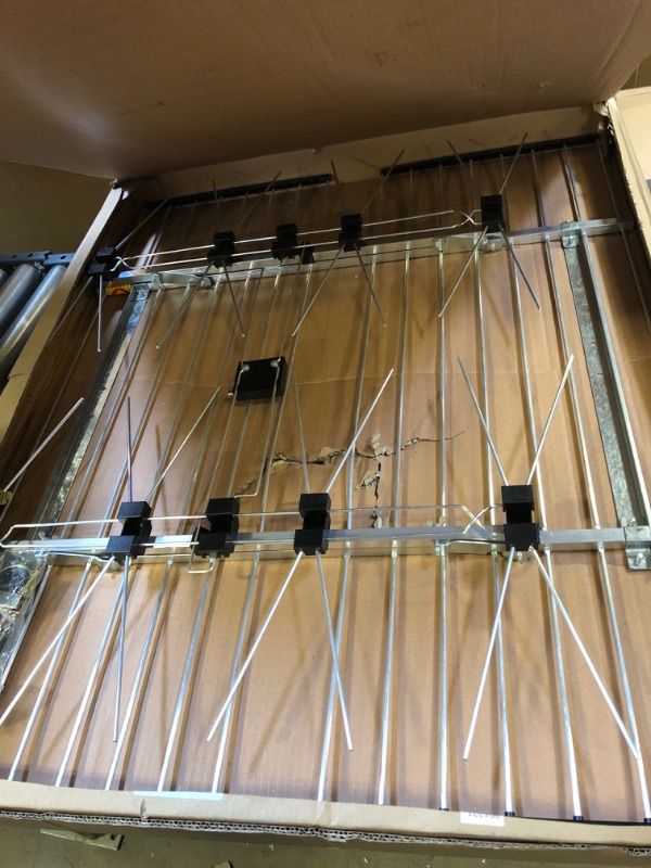 Photo 1 of Channel Master Channel Master Multi-Bay HDTV UHF Antenna - Upto 60 Mile