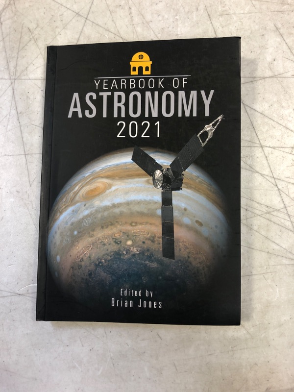 Photo 2 of Yearbook of Astronomy 2021, Paperback 