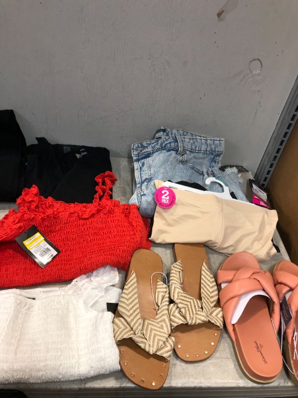 Photo 3 of BAG LOT OF WOMEN CLOTHES -DIFFERENT STYLES AND SIZE ---SOLD AS IS ---