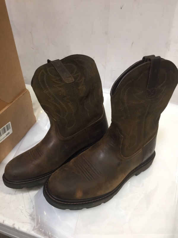 Photo 1 of ARIAT mens Groundbreaker Round Toe Work Boots SIZE 11
