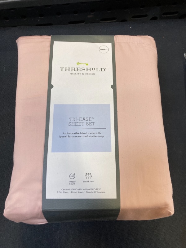Photo 2 of 500 Thread Count Tri-Ease Solid Sheet Set - Threshold™, SIZE TWIN XL 
