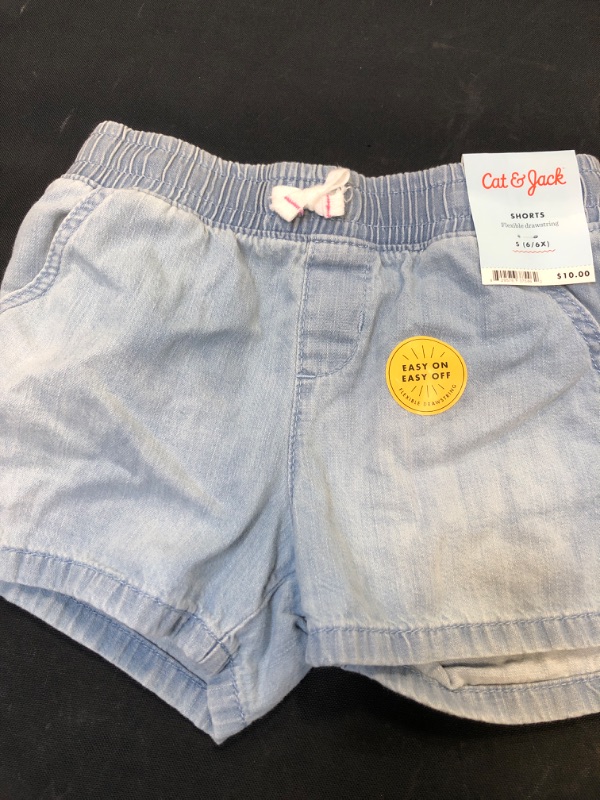 Photo 1 of GIRLS PULL ON JEANS SHORTS  CAT & JACK   SIZE 6/6X