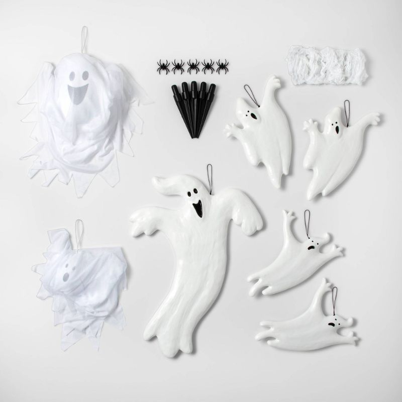 Photo 1 of 18pc Ghost Scene Setter Kit Halloween Decorative Prop - Hyde & EEK! Boutique™